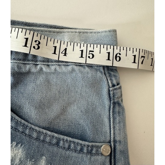 One Teaspoon Bandits Shorts Women Size 27 Distressed/Frayed Twisted Cuff Hem New - Picture 5 of 6